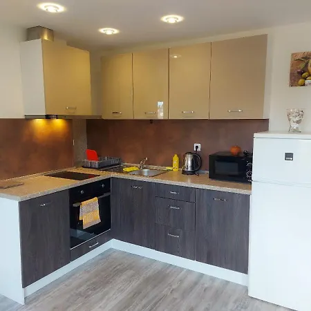 Golden House * Golden Sands