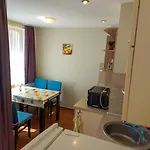 Apartment Golden House