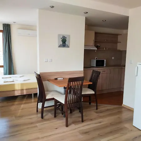 Golden House Appartement *