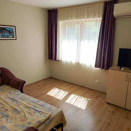 Golden House * Golden Sands